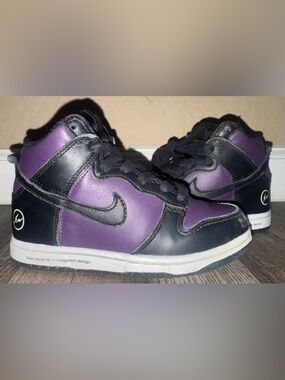 Nike Kids High-Top Sneakers in Purple and Black size 11.5c fragment purple